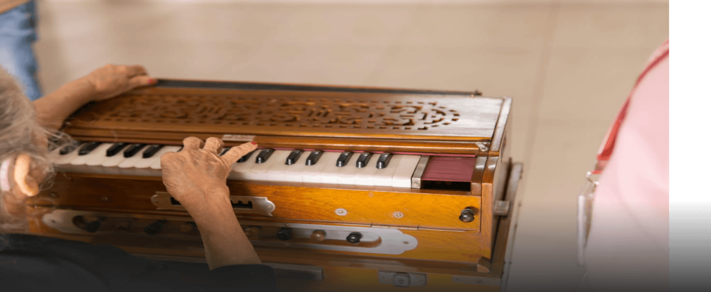 Sounds of Healing Music's Role in Enhancing Dementia Care